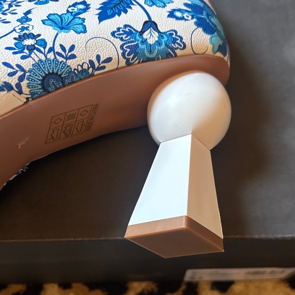 Floral Blue and White Women's Boots - Picture 8 of 8